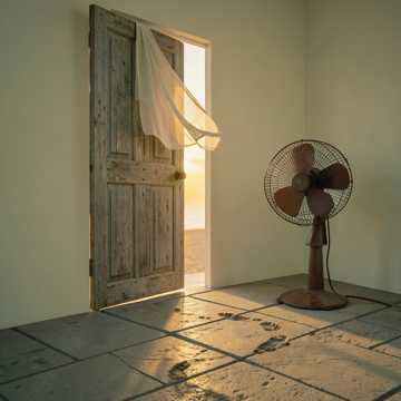 穿堂风吹过夏天