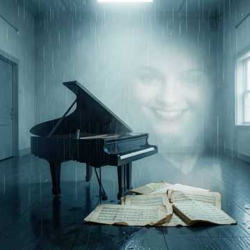 钢琴上未干的雨