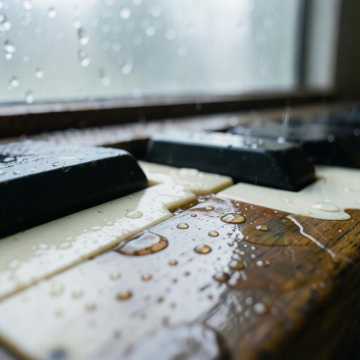 雨落琴键