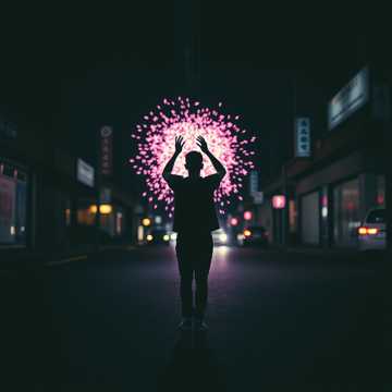 云开夜放花千树