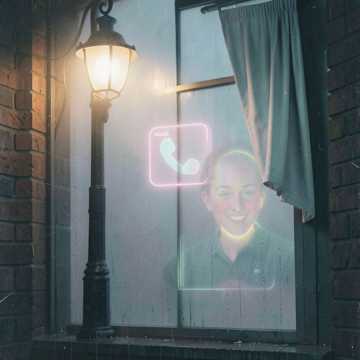 街灯未眠的窗台