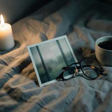 Photograph Conversat