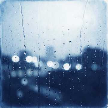 隔着雨声说晚安